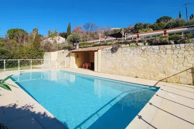 Image de Belle villa moderne et élégante - piscine - Montauroux - Var - Provence