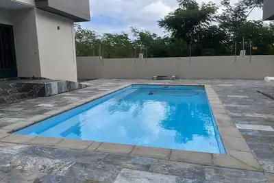 Image de Delightful 3-Bedroom Apartment in Balaclava with Access to Shared Pool