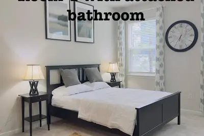 Image de Abi modern and convenient townhome in Brandon