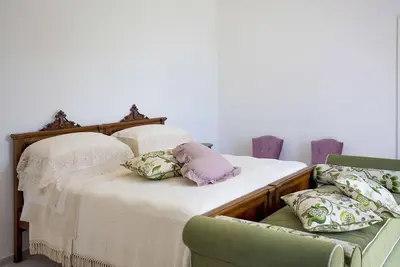 Image de Bougainville private suite with terrace near the station and the sea