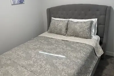 Image de Cozy Brand New 2-Bedroom Legal Suite In Calgary, Alberta