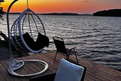 Image de Lakefront w/ 5 Bedrooms+Jacuzzi + Game Tables