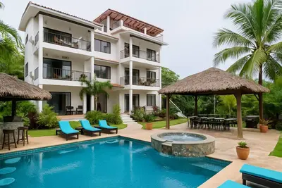 Image de Eco Lodge Retreat | Pool, Jacuzzis & Pet-Friendly Stay