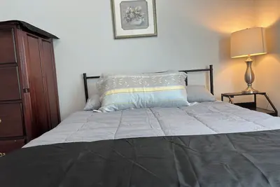 Image de Forest Oaks; New 4br 2Bath, Ac in Conroe, King bed in Master and 3 Queen beds!