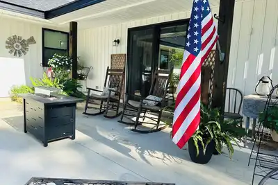 Image de Charming cabin in wonderful Greenwood Ar Located close to Wedding Venue The Loft