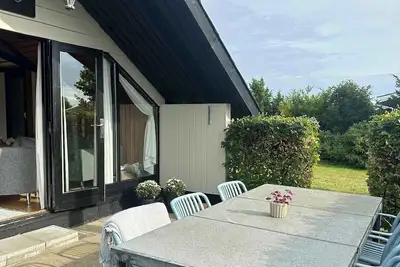 Image de Cozy summer house with new kitchen and bathroom