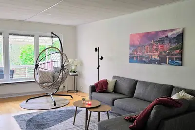 Image de Maison 3br près du lac Vänern - Terrasse couverte et barbecue