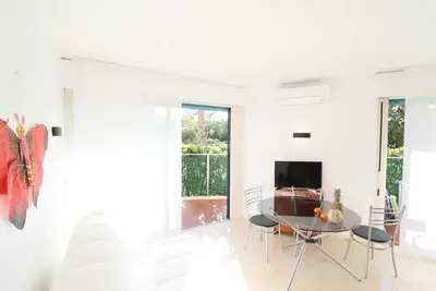 Image de T2 lumineux et climatisé