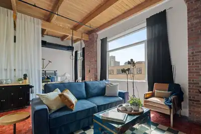 Image de Game Day Getaway | AirCon | 5 min Rogers | Parking