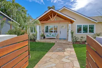 Image de Luxury Monarch Estate – 3 Units | A/C | Walk to Beach, Pier & Dining