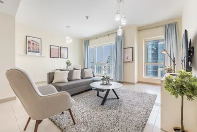 Image de Steps fr. Metro and a Lake, Quick Drive to Ain Dubai & Beach