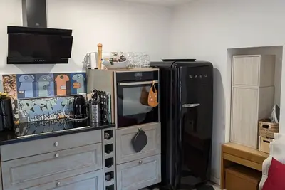 Image de T2 en Rdc de villa au Roucas blanc, face « Notre Dame de la garde »