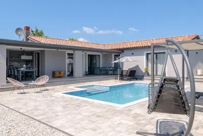 Image de Villa Lana - Cabrunici by Villas Guide
