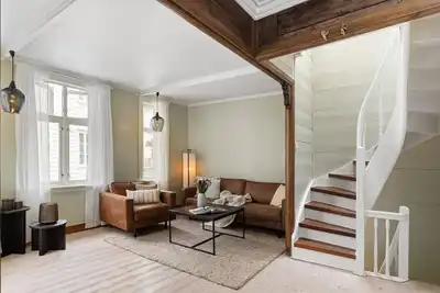 Image de City Center Gem | Traditional Bergen Style