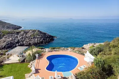 Image de Fedra - Sept Chambres Villa, Couchages 14