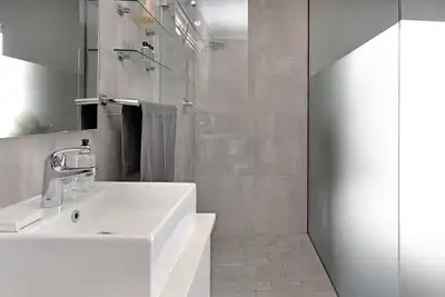 Image de Azure 220 Stylish Apt with Ocean Views