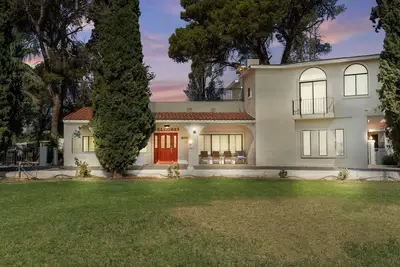 Image de 4-bedroom spacious home in Safford with Ac.