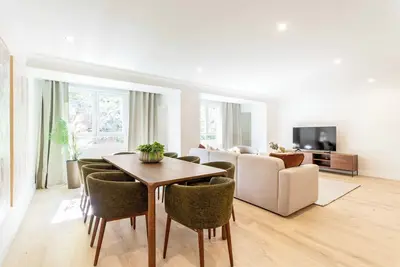 Image de Spacious Urban Elegance in Plaza Castilla