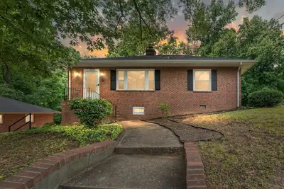 Image de 3-bedroom cozy house in enjoyable Richmond