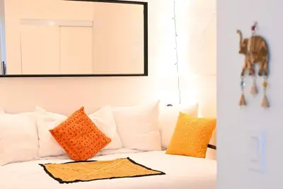 Image de Mountain Retreat with Private Hot Tub, Steps from Skiing & Dining