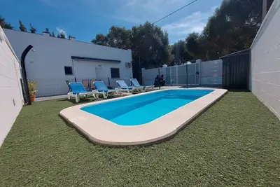 Image de Maison de campagne 'Alex 2' avec piscine privée, Wi-Fi et climatisation