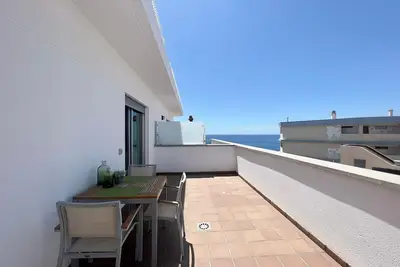 Image de Vacances 'Sol Y Mar' avec vue sur la mer, Wi-Fi et climatisation