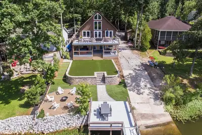 Image de Soothing 3-bedroom house on Lake Murray! !