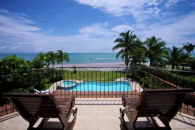 Image de Directly on beach in Buenaventura, huge home with private pool, perfect vacation