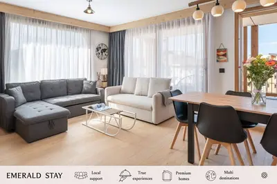 Image de Vallejo -Ski-In/Ski-Out Family Retreat Alpe d'Huez