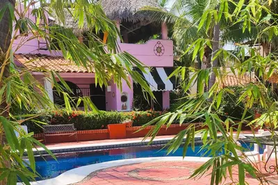 Image de Pool and Oceanview 3bdrm house Steps to Manzanillo Beach