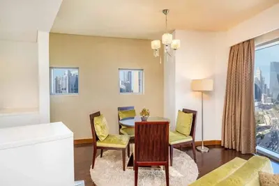 Image de suite at Dubai mall 1 min from burj khalifa and full furj khalifa view downtown