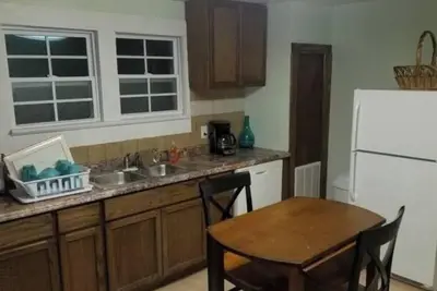 Image de ;Cowboy's Cottage on Fern