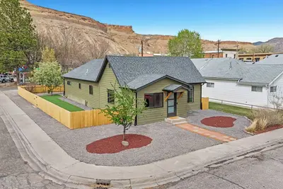 Image de Stylish New 3-bedroom Retreat in Downtown Palisade with Ac