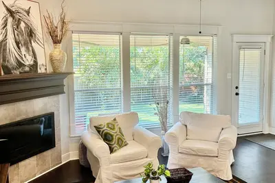 Image de Charming, quiet, townhome close to I45