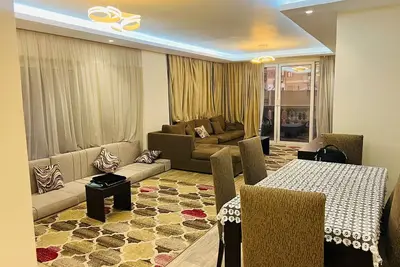 Image de Premium 3 Bedroom Apartment Stylish Interiors and Three Bathrooms