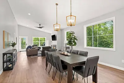 Image de RiverWest Island View - Dog Friendly-Sauna-25% off Ski Tickets