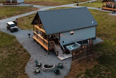 Image de Fishing~HotTub&Sauna~Pickleball~PingPong~Lake Cumberland~Playground~Firepit