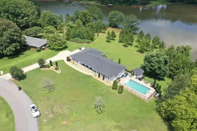 Image de Lake Hartwell w/ Dock, Pool, Clemson, Fishing Tournaments, Sleep 12, Anderson Sc