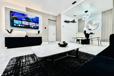 Image de Black & White Luxury Stay