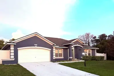 Image de Peaceful, Relaxing & Quiet Home With A Private Fenced Yard In Ocala-Pet Friendly