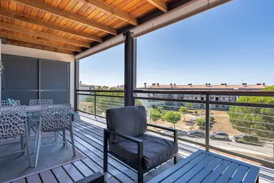 Image de Comfort and pool at Marina Park