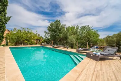 Image de Maison de campagne près de la ville d'Algaida