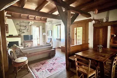 Image de L'atmosfera di uno chalet di montagna alle porte del centro storico di Tirano