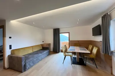 Image de Appartement 'Ifinger' avec vue sur la montagne, jardin commun et Wi-Fi