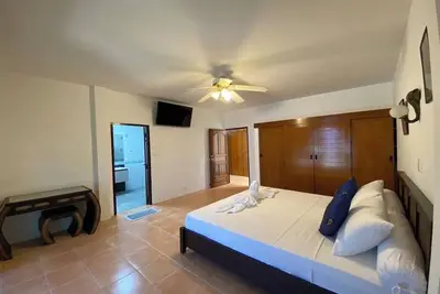 Image de Nice Villa with 3 bedrooms, 3 bathrooms, shared swimming pool, disabled access