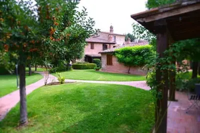 Image de Bel appartement pour 6 personnes avec Wifi, piscine, climatisation, Tv et véranda