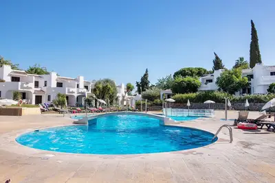 Image de Appartement 'Kyara' avec piscine partagée, Wi-Fi et climatisation