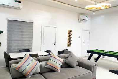 Image de Modern 3br Opebi • Work-Ready • Premium Internet