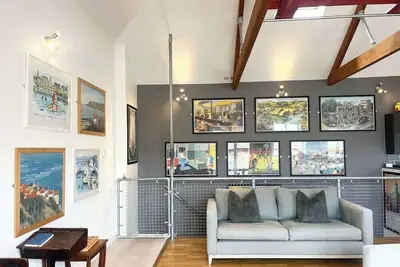 Image de Stylish~Tasteful~2Bed~2Bath~Central~Townhouse