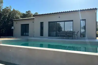 Image de Villa provençale privée et clôturée, piscine privée!